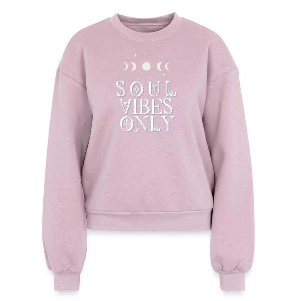 A Women's Fleece Crewneck Sweatshirt - blush pink 